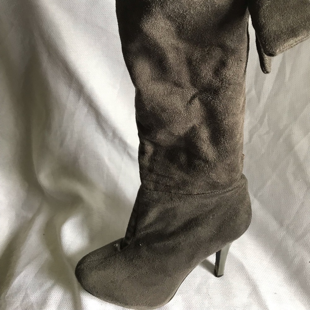 Gray suede boots  Great for Fall!